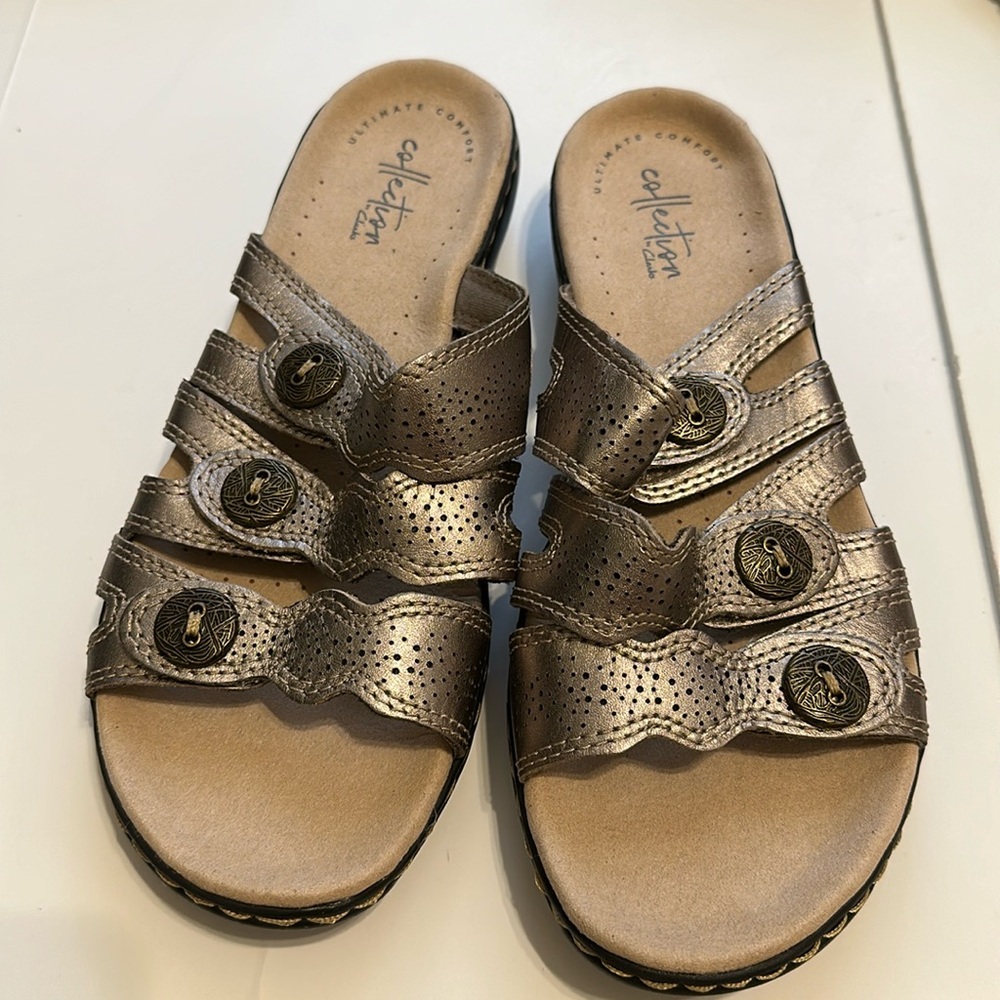 Clarks Laurianne Jade Sand Metallic Sandals